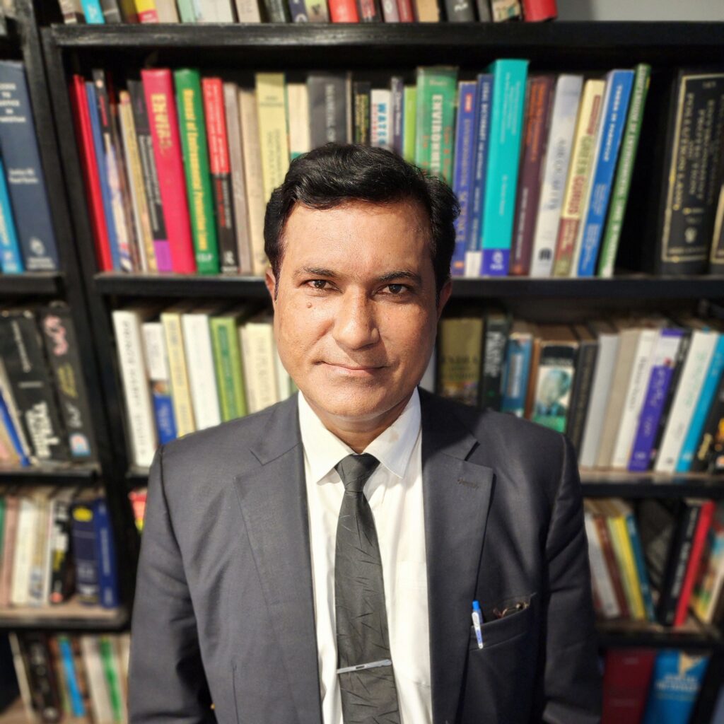 صورة شخصية ظفر إقبال